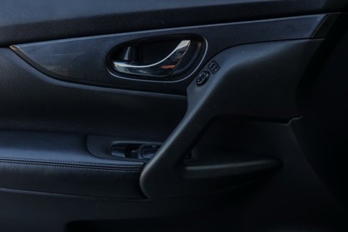 Used 2019 Nissan Rogue SV image 24