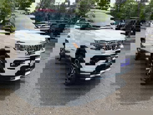 New 2025 Jeep Compass Limited w/ Sun and Sound Group image 1