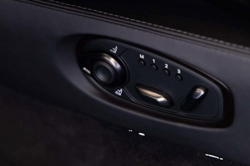 New 2026 Aston Martin V8 Vantage Coupe image 25