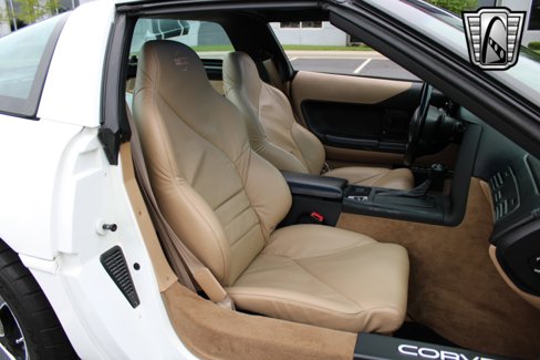 Used 1996 Chevrolet Corvette Coupe image 25