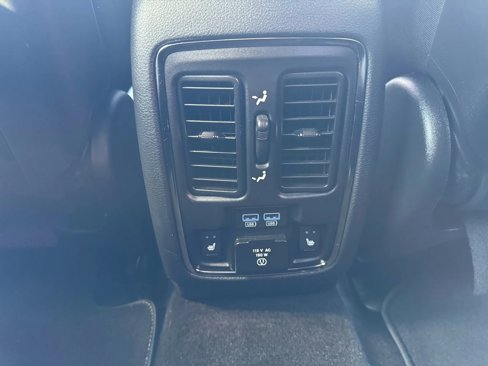 Used 2018 Jeep Grand Cherokee Limited image 21