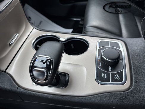 Used 2014 Jeep Grand Cherokee Limited image 24