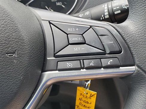 Certified 2020 Nissan Rogue S image 21