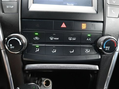 Used 2016 Toyota Camry LE image 17