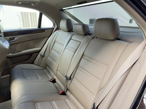 Used 2010 Mercedes-Benz E 63 AMG Sedan image 24