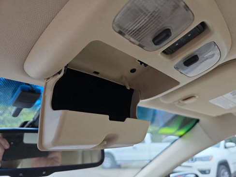 Used 2012 Ford Fusion SEL image 33