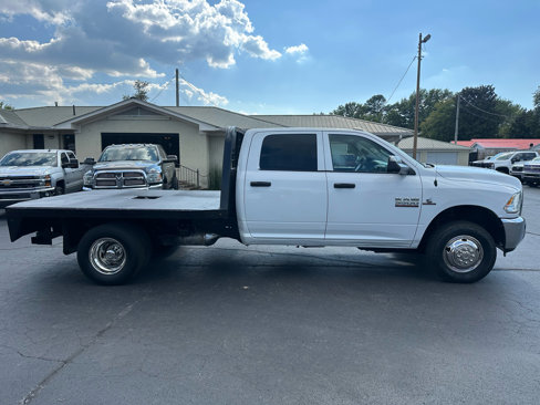 Used 2018 RAM 3500 Tradesman w/ Chrome Appearance Group image 4