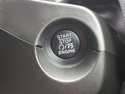 Used 2018 Jeep Compass Limited w/ Navigation Group image 23