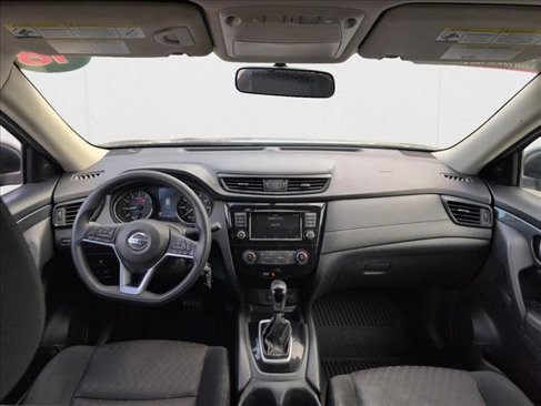 Used 2018 Nissan Rogue S image 17