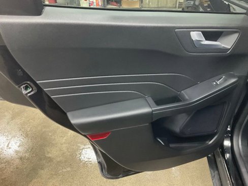 Used 2024 Ford Escape ST-Line image 14