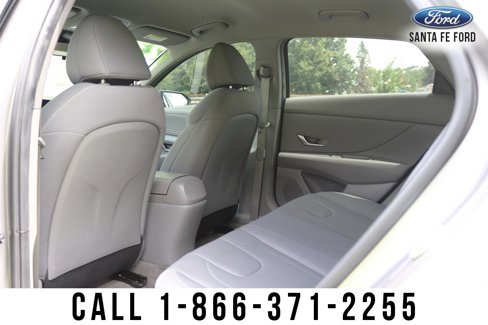Used 2023 Hyundai Elantra SEL w/ Convenience Package image 33