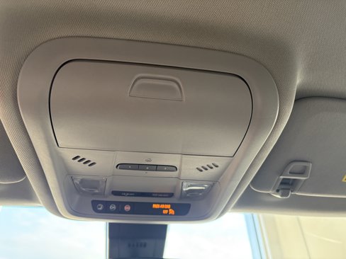 Used 2021 Chevrolet Equinox LT image 21