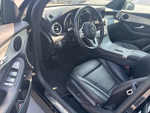 Certified 2021 Mercedes-Benz GLC 300 image 8