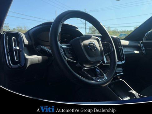 Certified 2023 Volvo C40 P8 Recharge Ultimate image 17