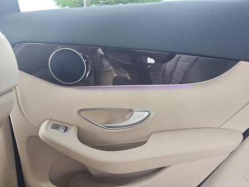 Certified 2022 Mercedes-Benz GLC 300 4MATIC image 22