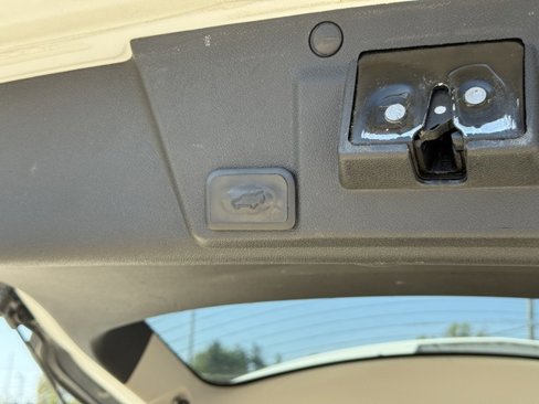 Used 2016 Chevrolet Traverse LT image 29