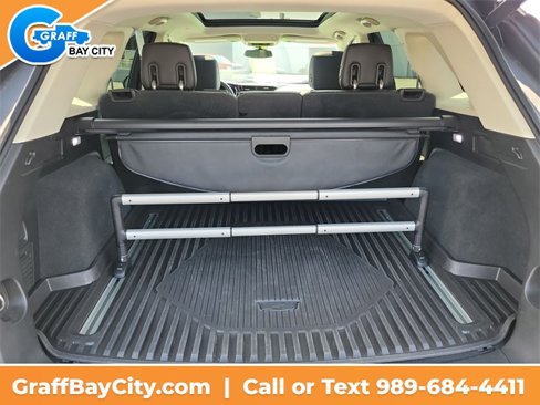 Used 2018 Cadillac XT5 Luxury w/ Driver Awareness Package image 26