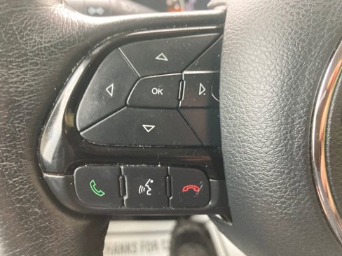 Used 2017 Jeep Renegade Altitude image 42