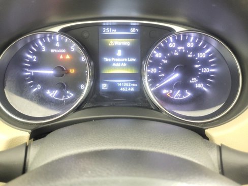 Used 2016 Nissan Rogue SV w/ SV Moonroof Package image 28