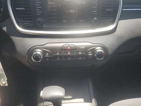 Used 2019 Kia Sorento L image 36