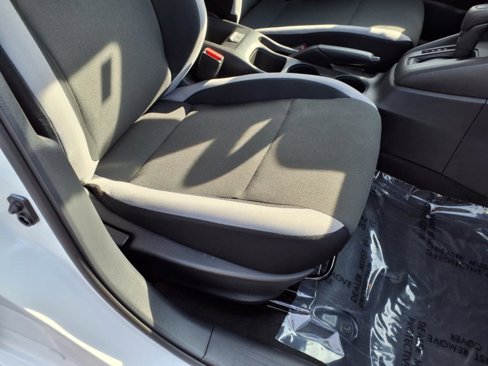 Used 2025 Nissan Versa S w/ Trunk Package image 20