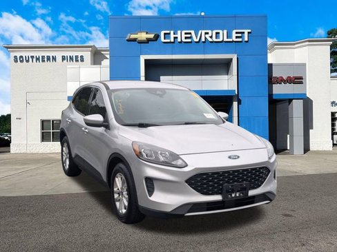 Used 2020 Ford Escape SE image 1