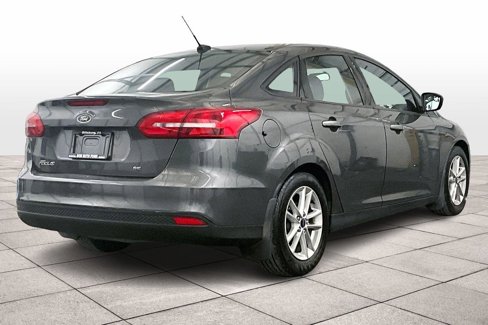 Used 2016 Ford Focus SE w/ Exterior Protection Package image 12