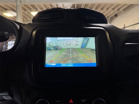 Used 2020 Jeep Renegade Altitude image 18