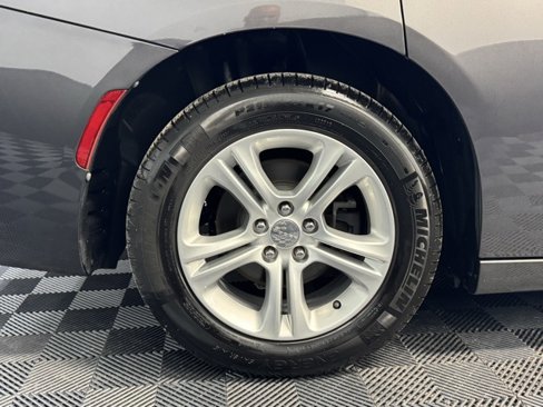 Used 2016 Dodge Charger SE image 30