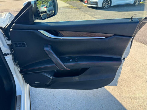 Used 2016 Maserati Ghibli S Q4 image 34