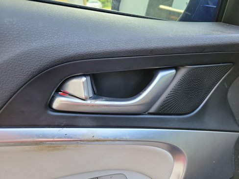 Used 2021 Genesis G70 2.0T image 17