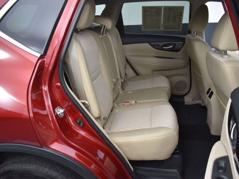 Used 2019 Nissan Rogue SV image 8
