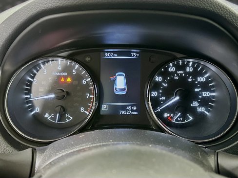 Used 2017 Nissan Rogue SV w/ SV Premium Package image 18
