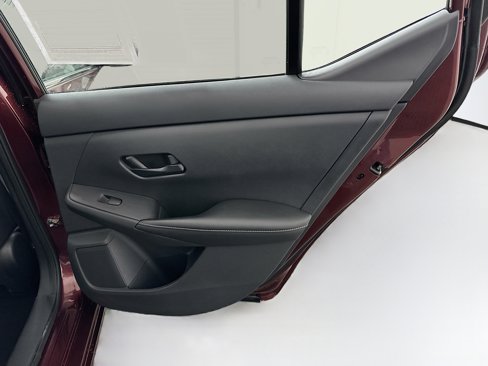 Used 2024 Nissan Sentra SV image 30