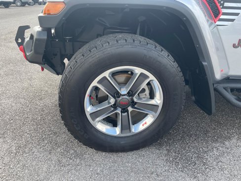 Used 2018 Jeep Wrangler Unlimited Sahara image 7