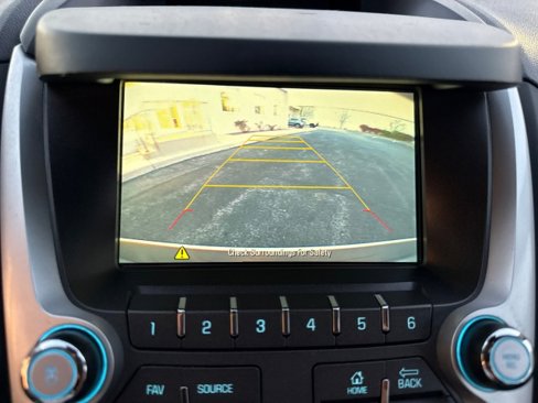 Used 2016 Chevrolet Equinox LTZ w/ Enhanced Convenience Package image 19
