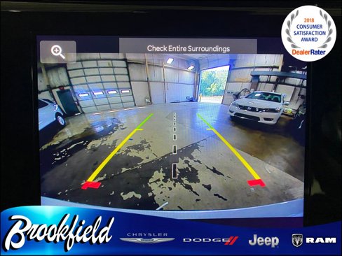 Used 2023 Jeep Grand Cherokee L Laredo image 25
