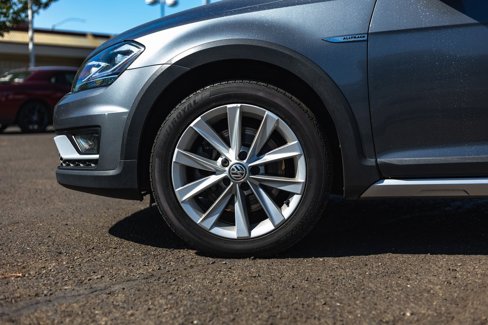 Used 2017 Volkswagen Golf Alltrack image 30