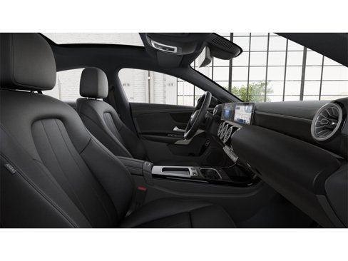 Used 2024 Mercedes-Benz CLA 250 4MATIC image 4