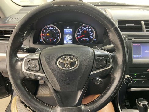Used 2017 Toyota Camry SE image 13