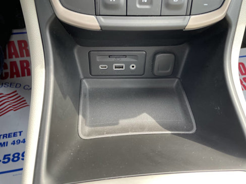 Used 2023 GMC Terrain Denali image 27