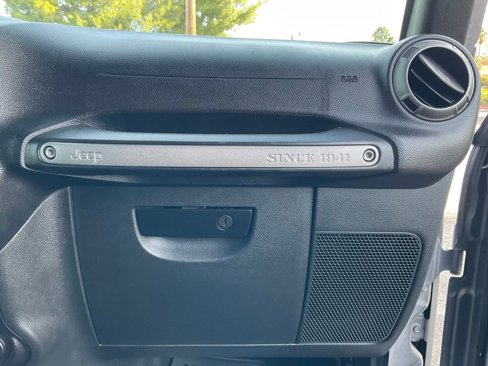 Used 2018 Jeep Wrangler Unlimited Sport S image 54