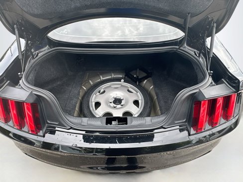 Used 2015 Ford Mustang Coupe image 25