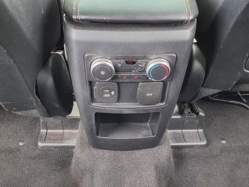 Used 2020 Ford Explorer XLT w/ Equipment Group 202A image 8