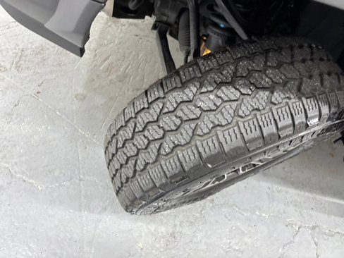 Used 2018 Chevrolet Colorado ZR2 image 28