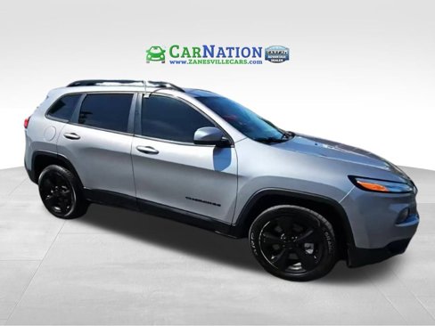 Used 2018 Jeep Cherokee Latitude w/ Altitude Package image 1