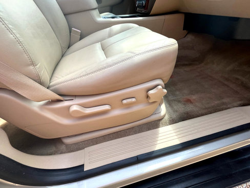 Used 2014 Chevrolet Suburban LT image 65