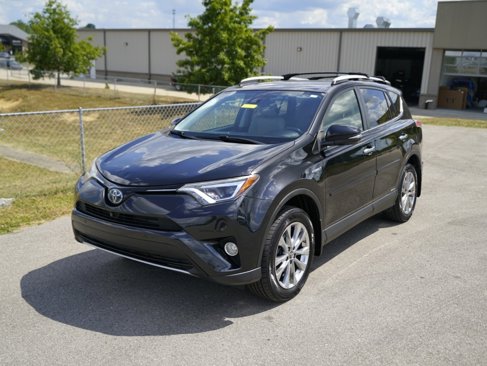 Used 2018 Toyota RAV4 Limited image 12