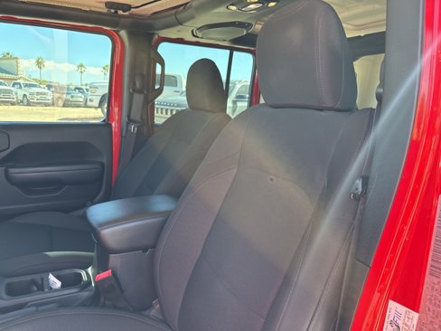 Used 2019 Jeep Wrangler Unlimited Sport image 14
