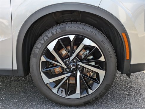 Used 2022 Mitsubishi Outlander SE image 11